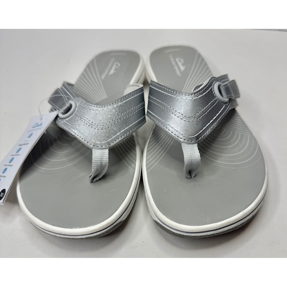 Clarks Cloudsteppers Breeze Reyna Flip-Flop Sandals Silver Size 10M NWT